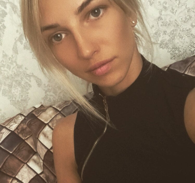 Adelina0001