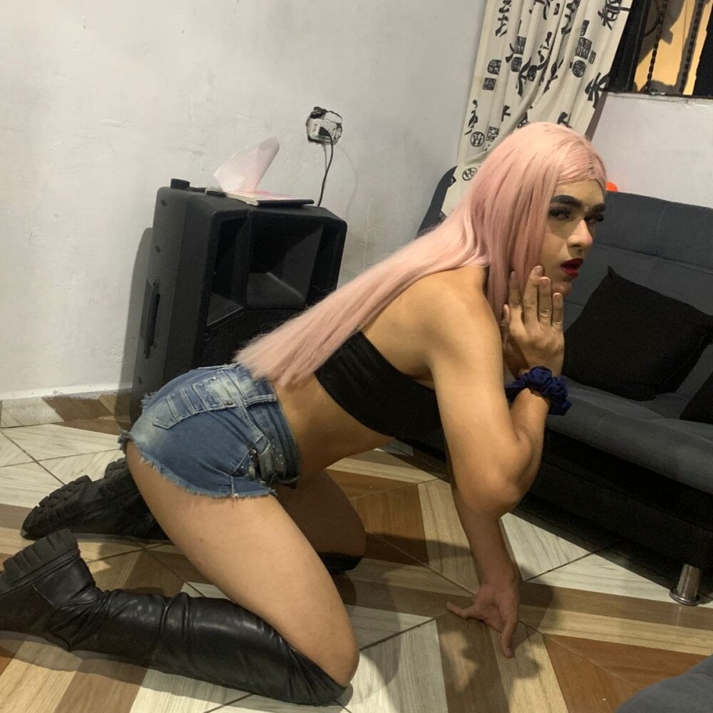 Aisha_luxury_c