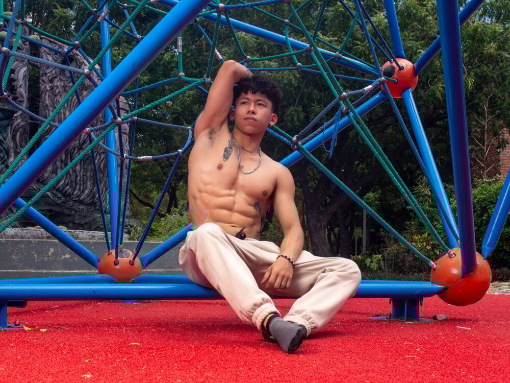 AkazaBoy_