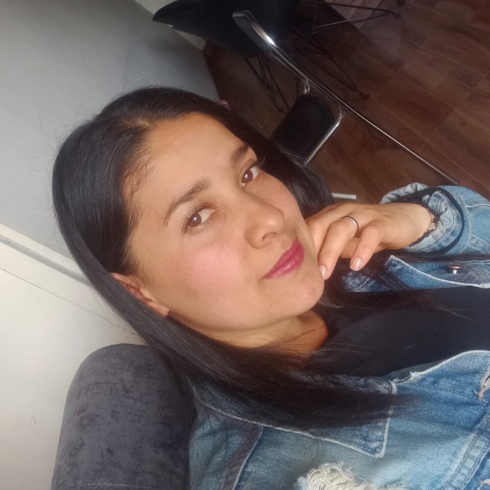 Alana_steel_1
