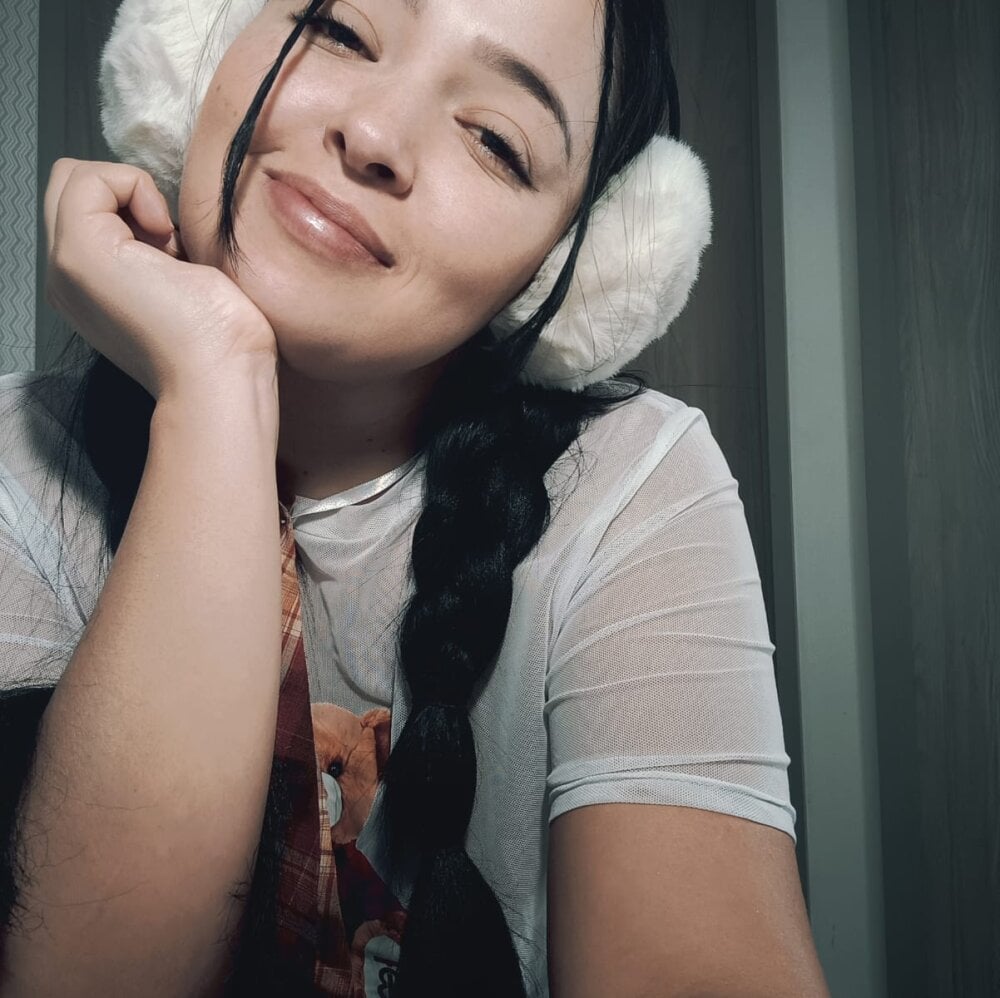 Aleska__Bell