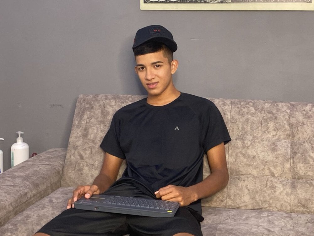 Angel_Lamberth