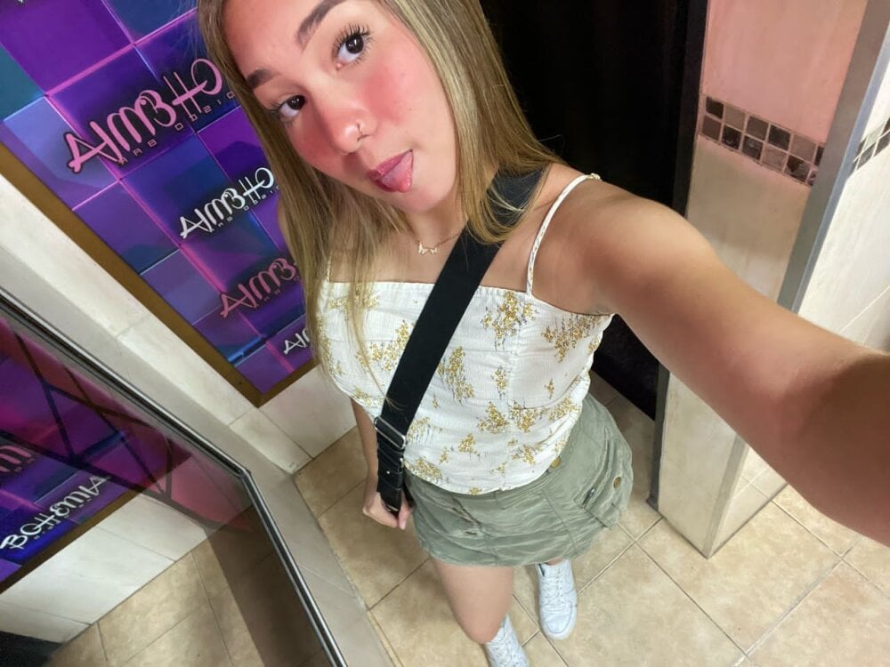 Angel_Megan