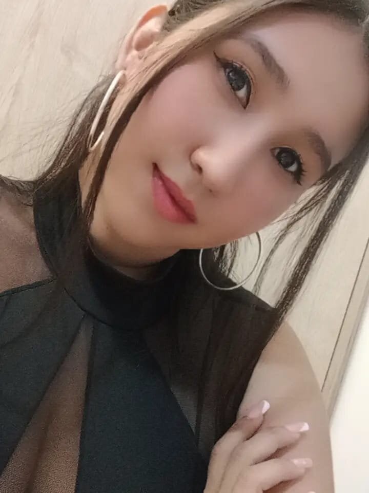 Anni_petite_