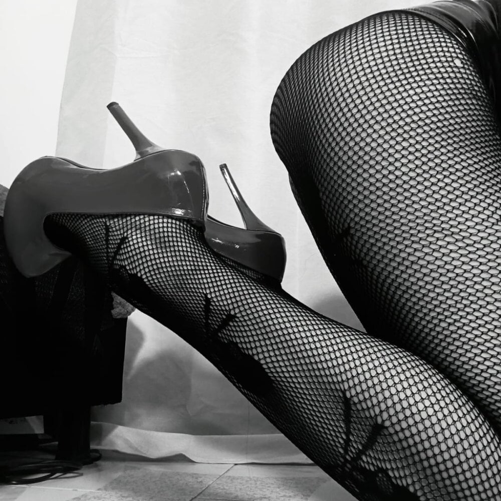Antonella_hot20