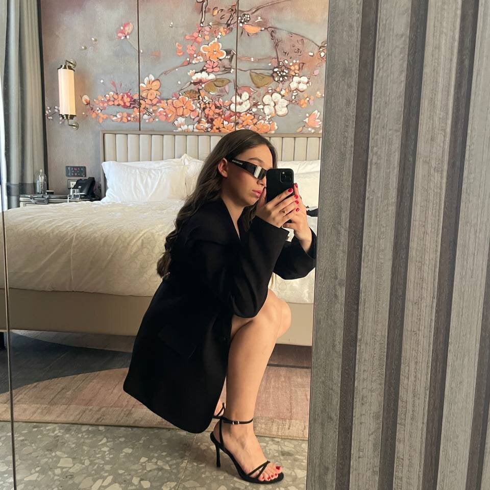 Arianahot777