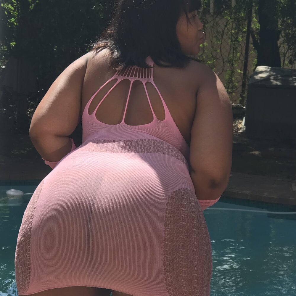 BigBootynBoobs-