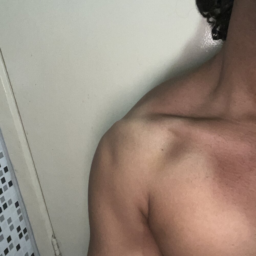 Blackbooy44