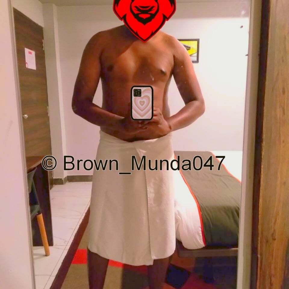 Brown_Munda047