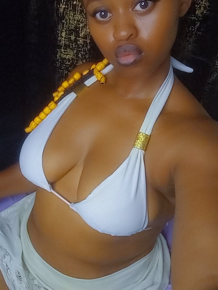Candii_wet_