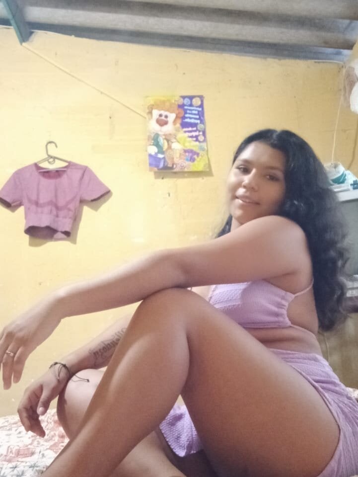 Cloe_honey18