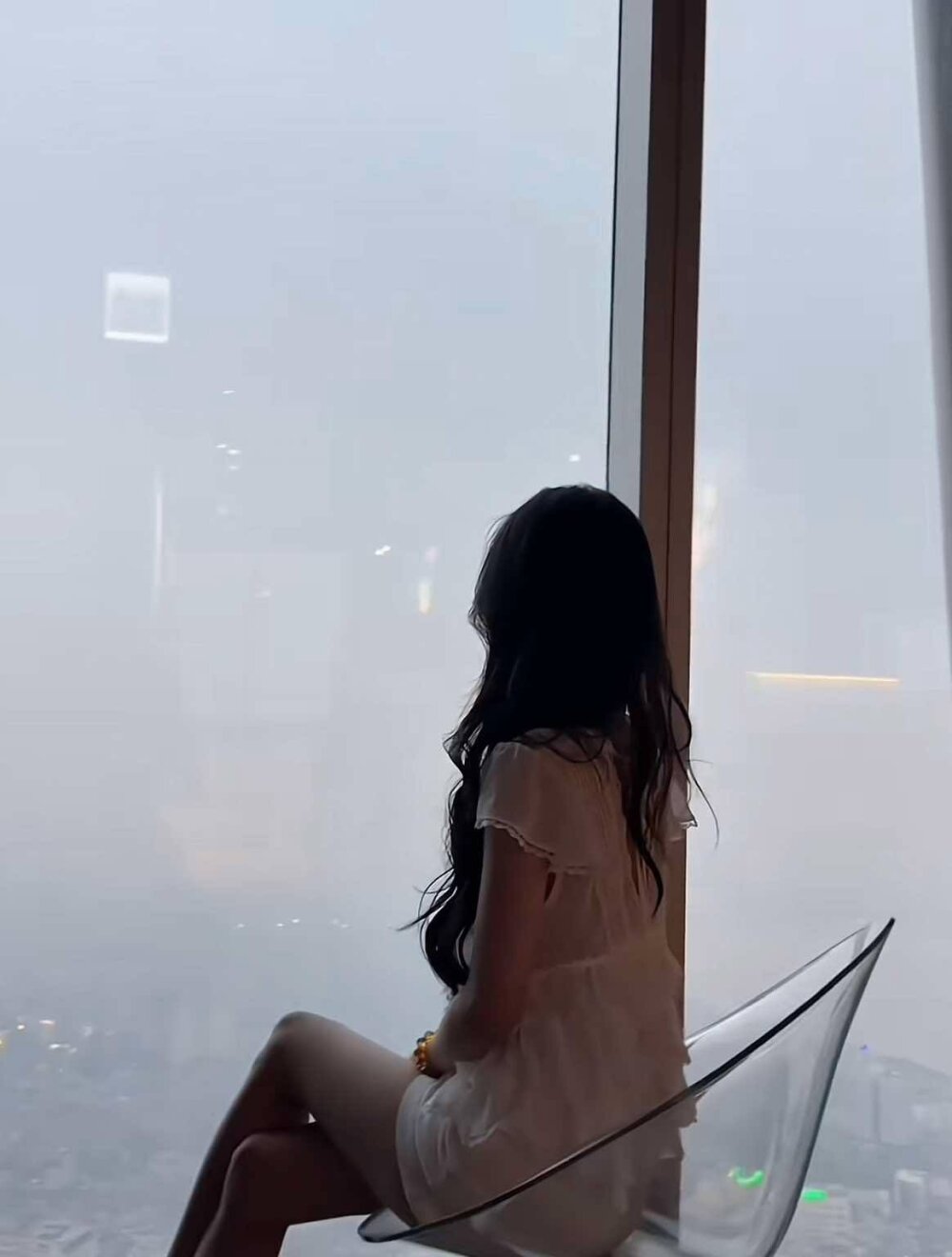 Crystal_Lea