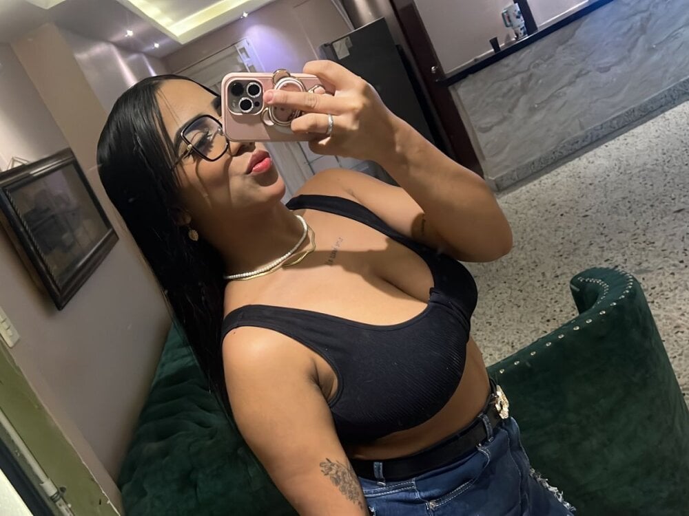 Cute_Venezuelan_Girls