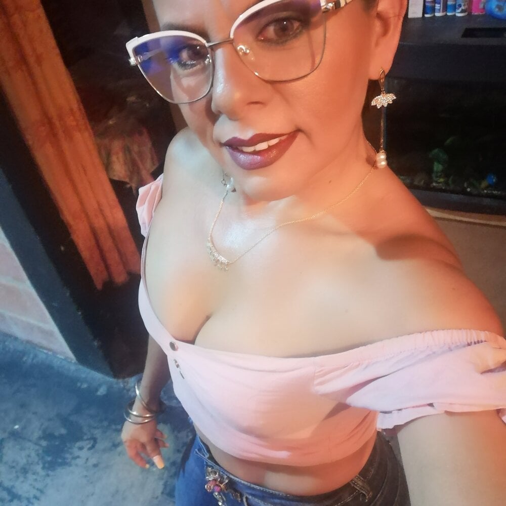 DevoraAmateur