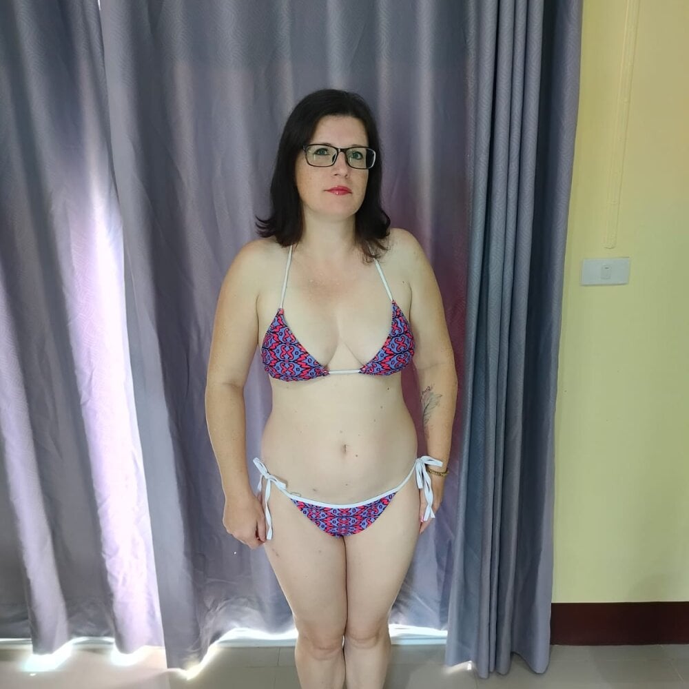 Domina_Tasselina_Goddess