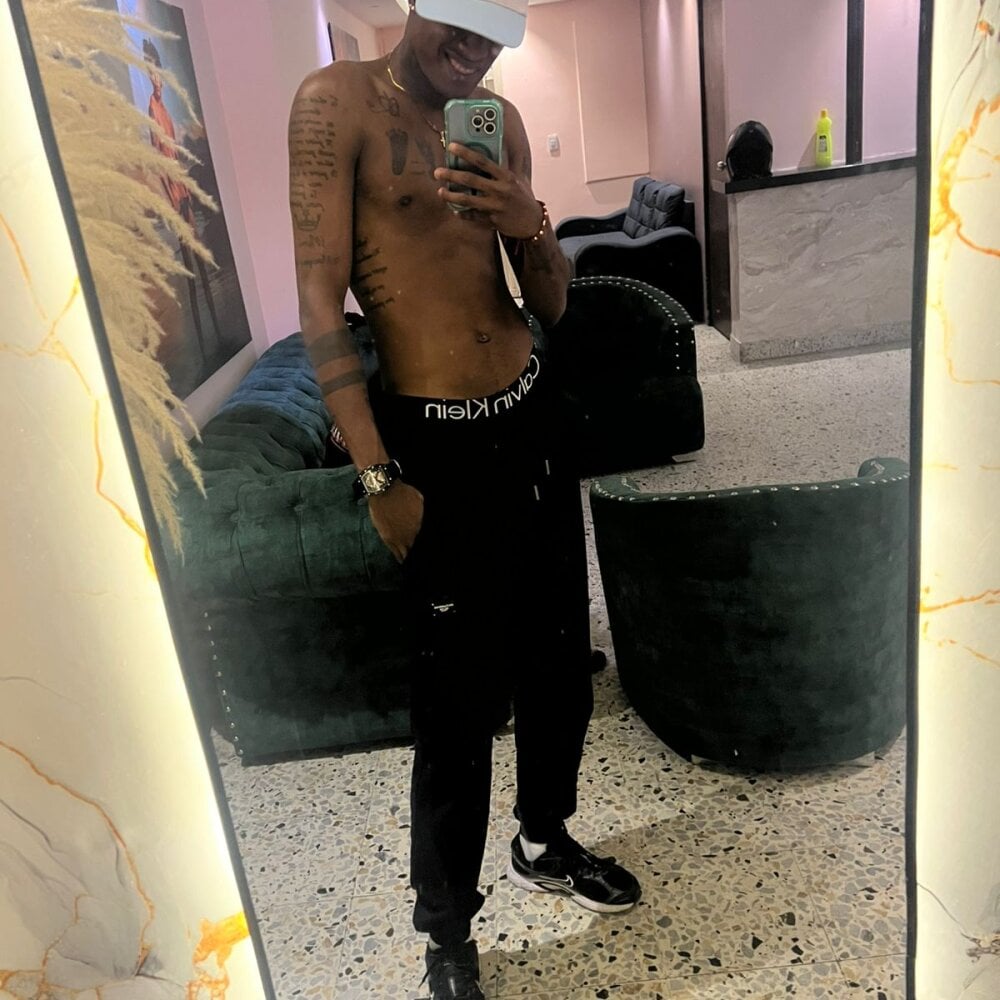 GoldenHotBlack