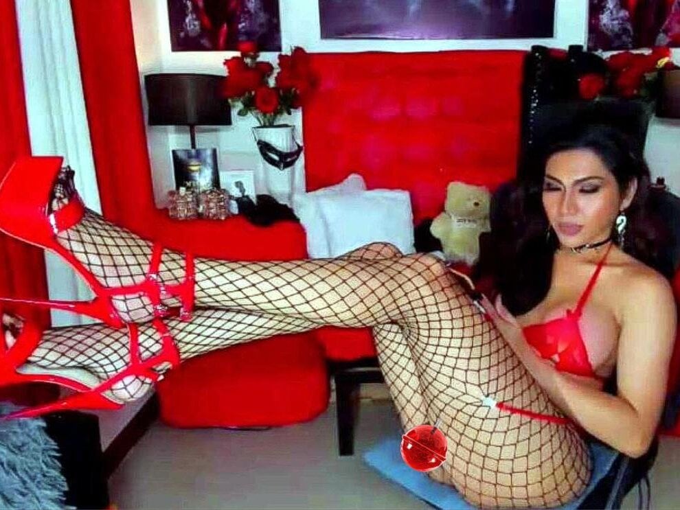 JadeScarlet_LoveLace