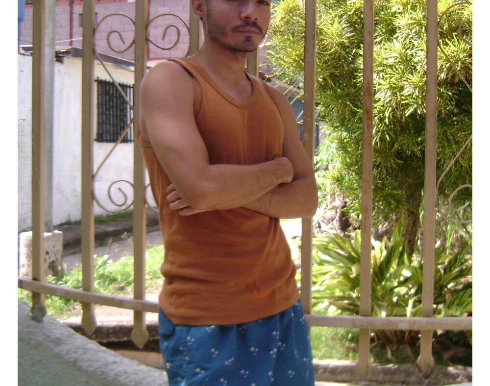 Jhon-big-cock