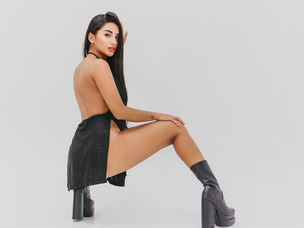 Kimm_khalifa