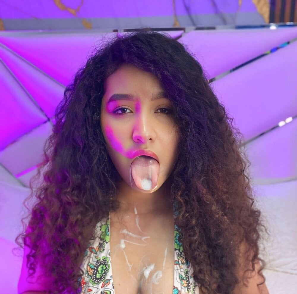KinkyWhitney