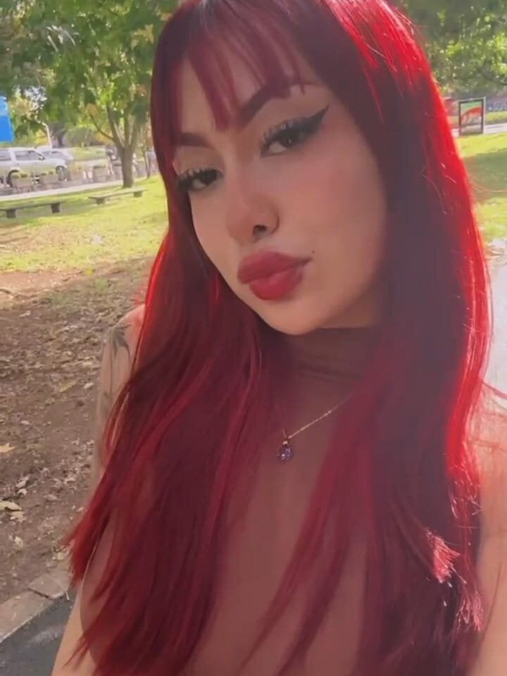 Laila_Pink
