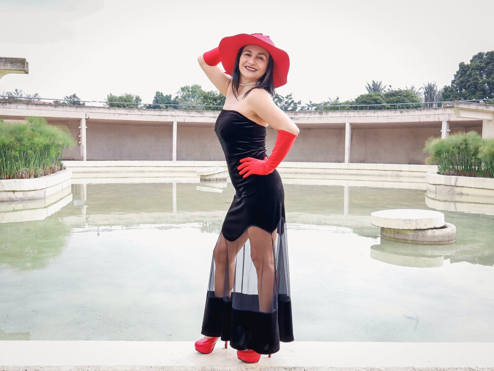 Latin_Lola