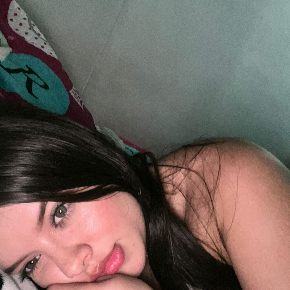 Lia_little18