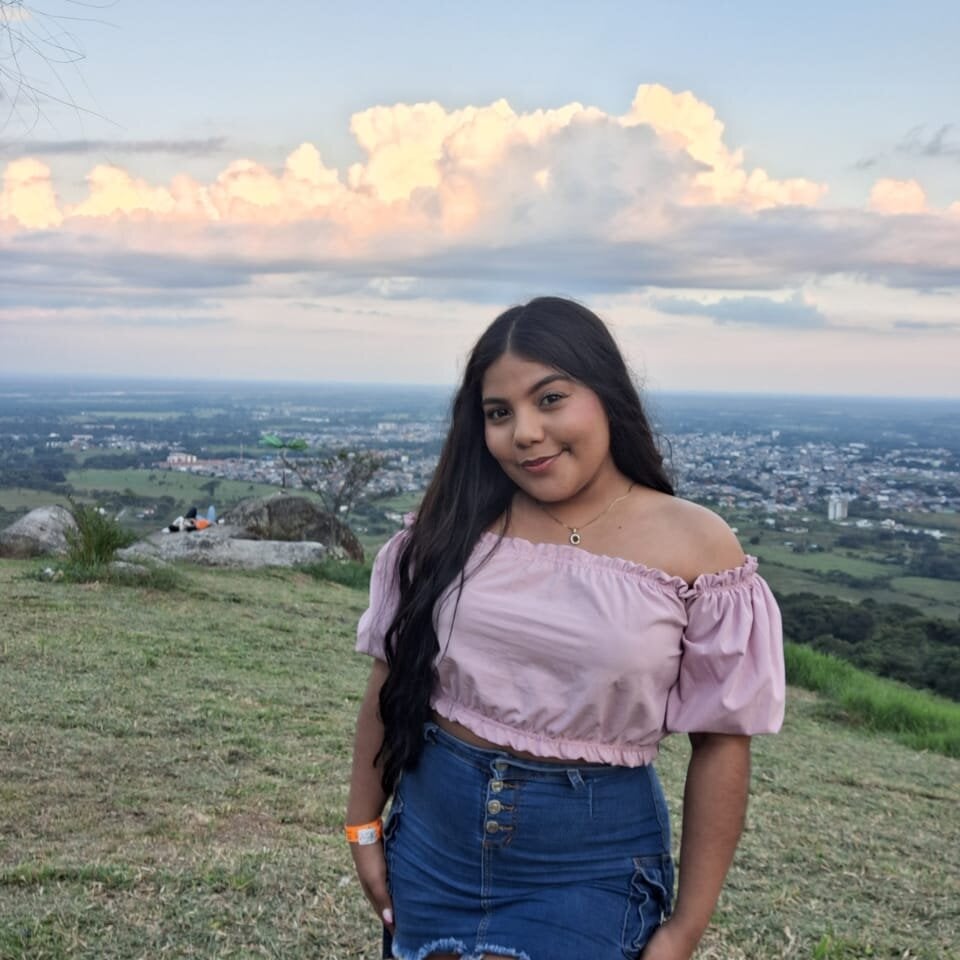 Lily_hot25