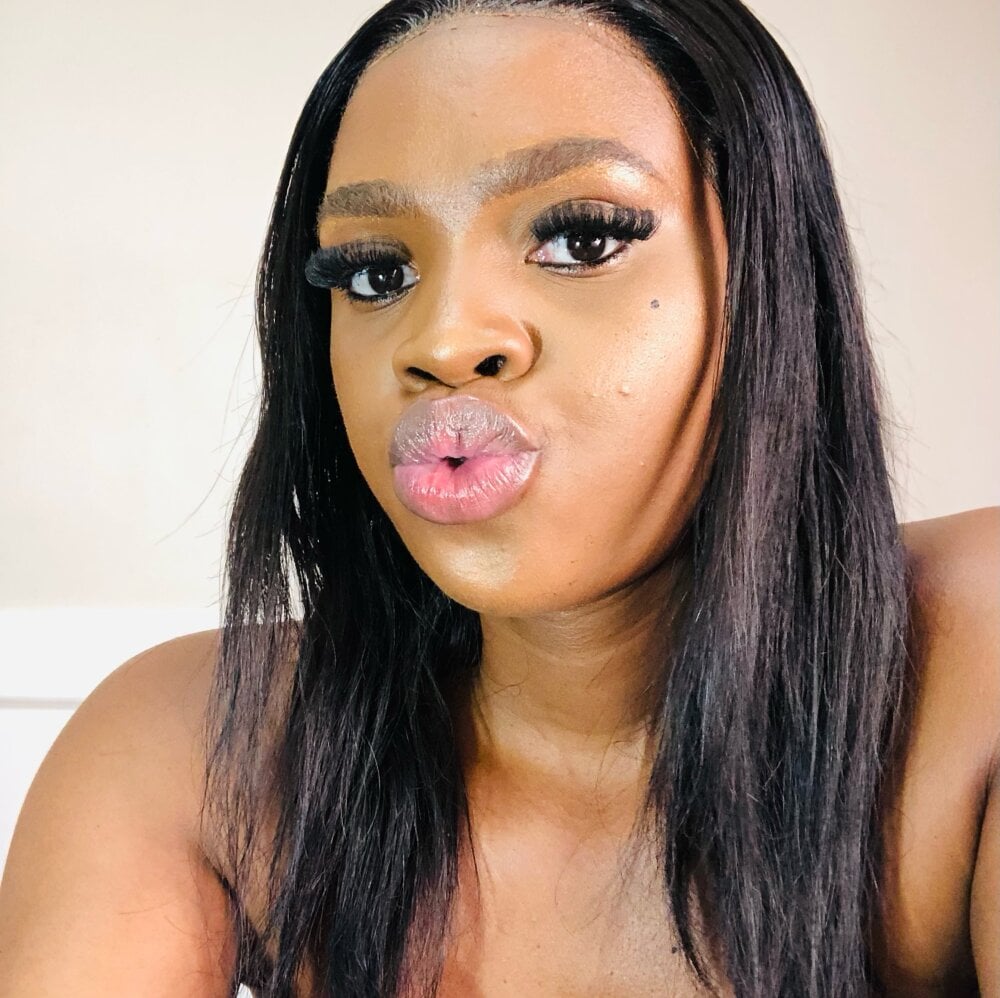 LuciousLips96