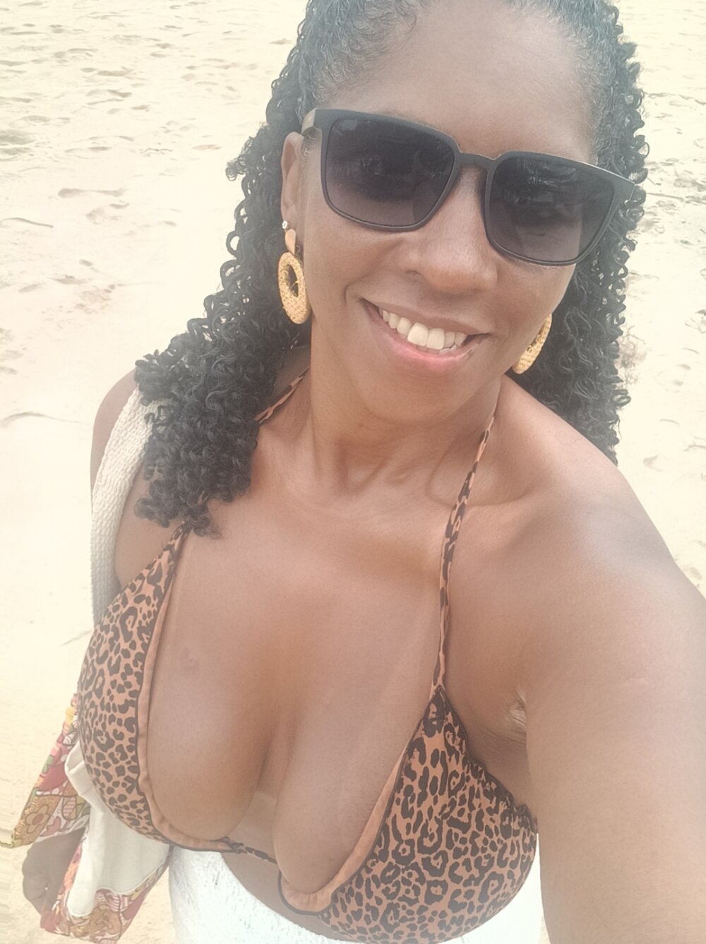 Luhma_hot