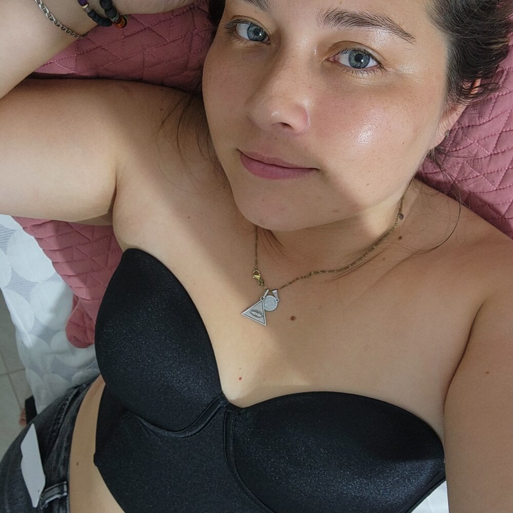May_Carlier