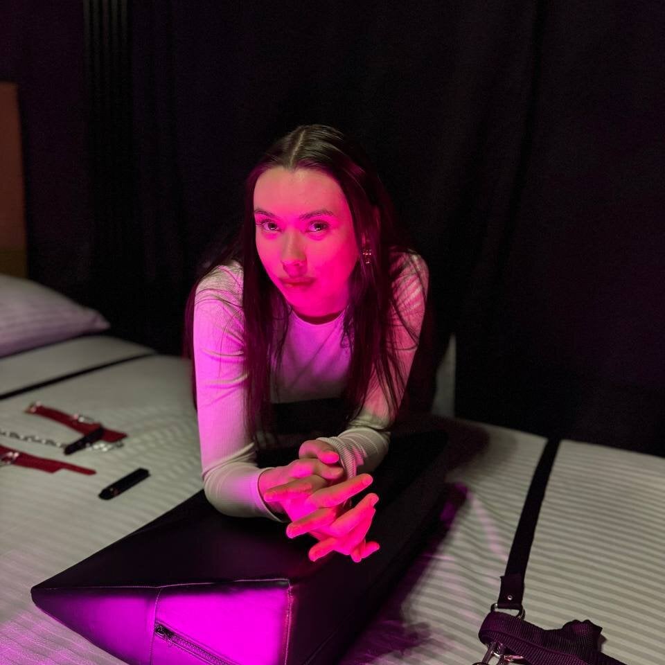 MelanieGift