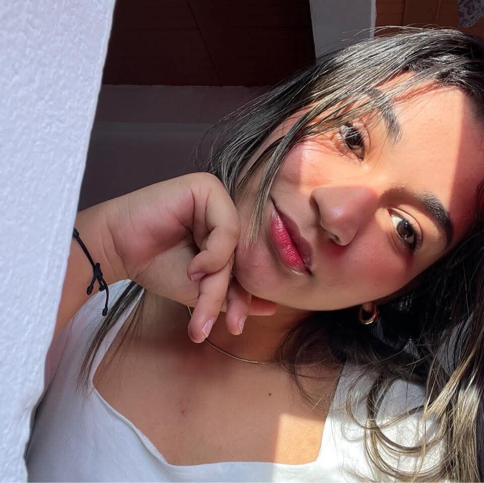 Meloddy_hot_sweett