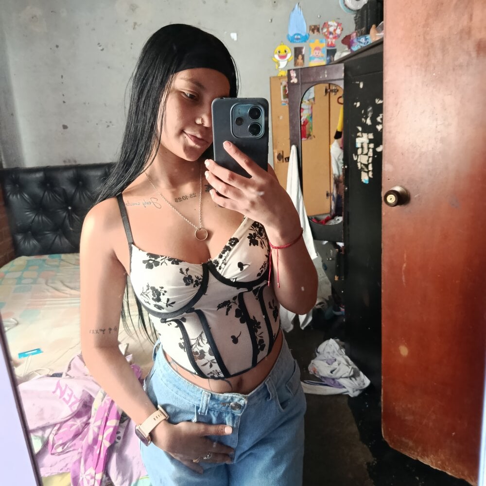 Miaantonela23