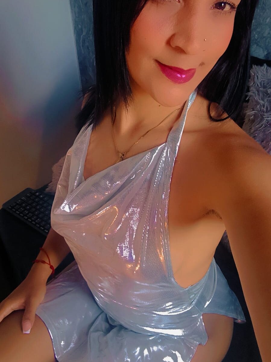 Mila_cams1_
