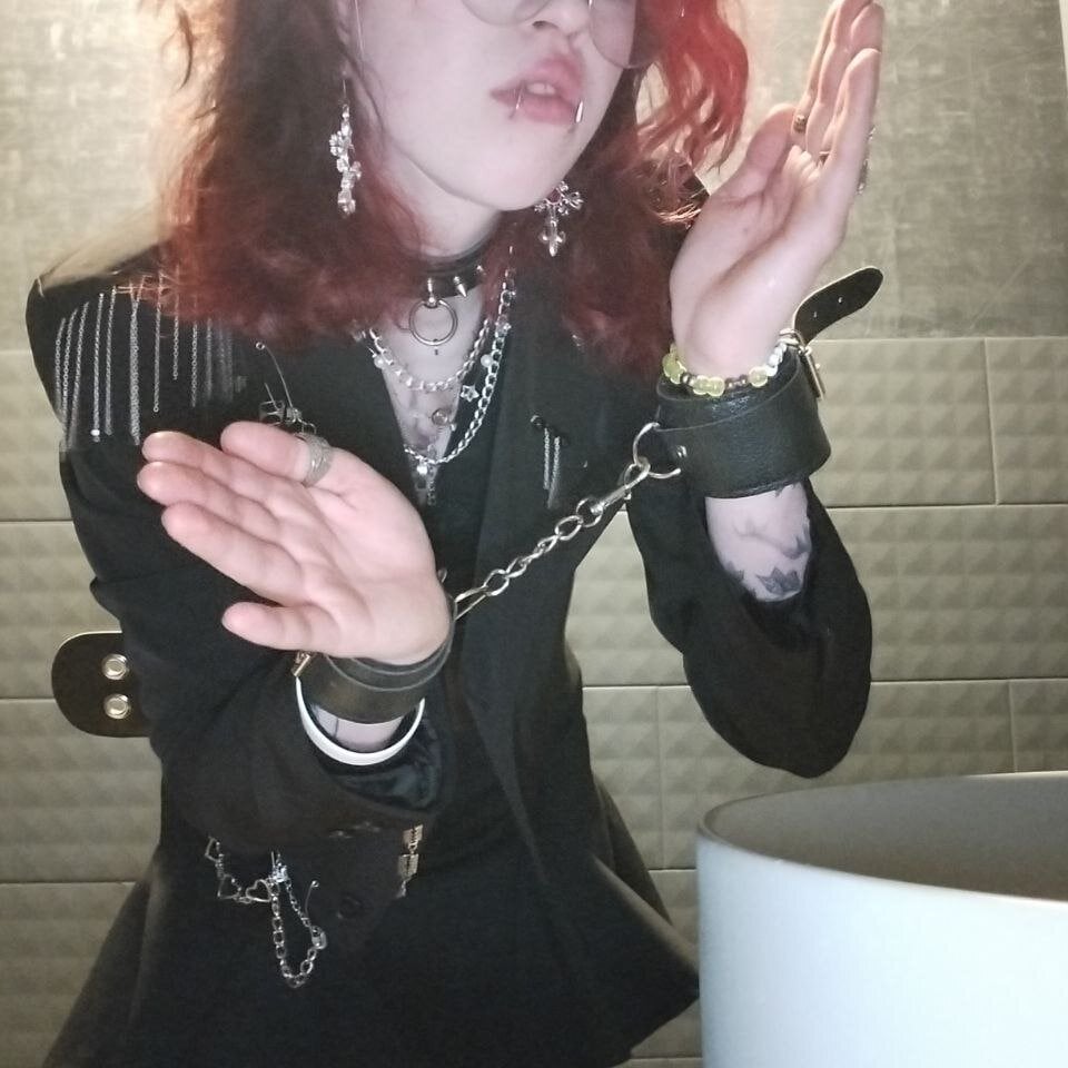 NoelleGothicShadow