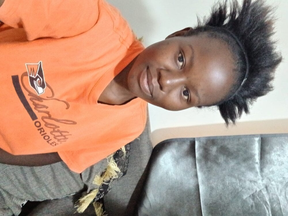 Petite_melanin