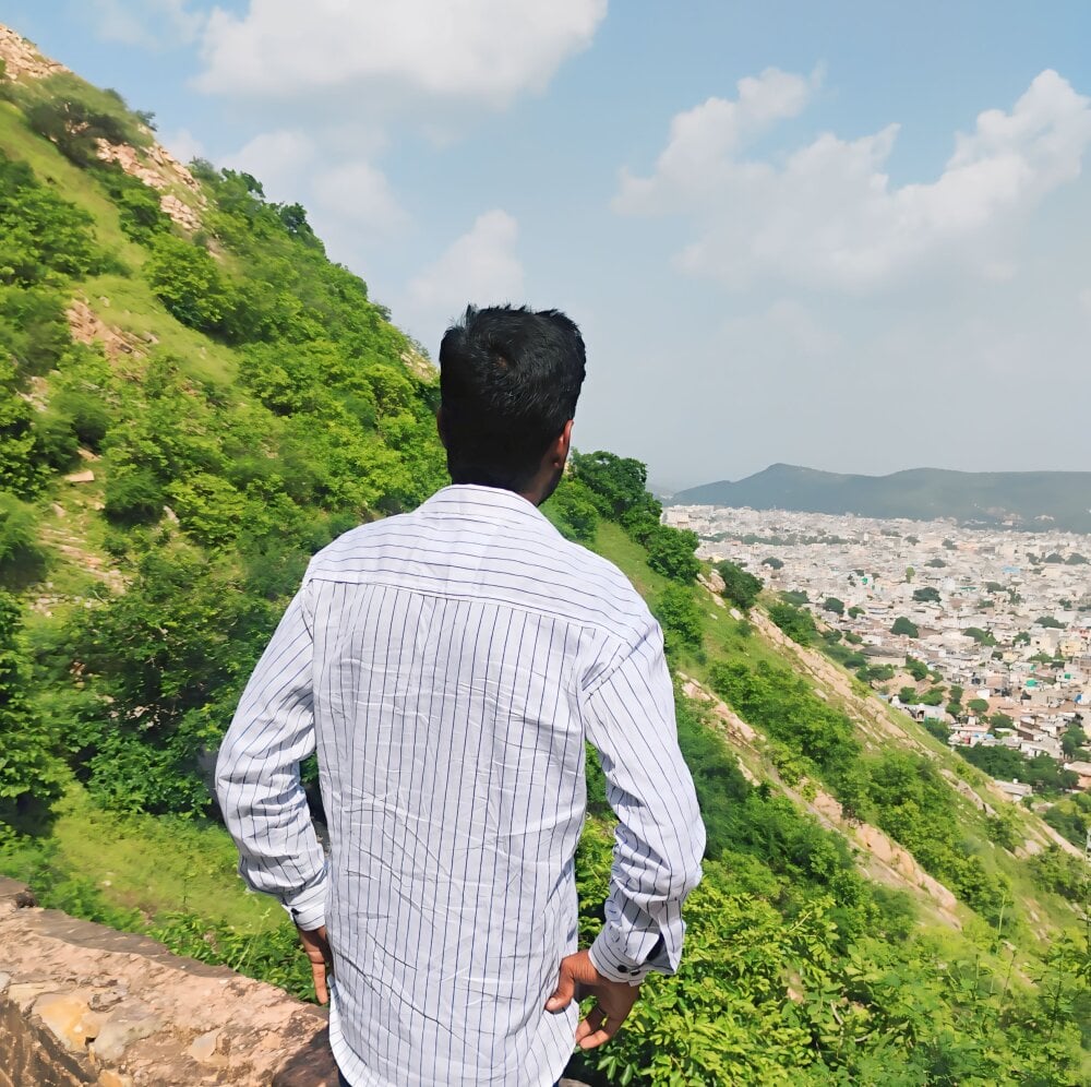 Raj_shar0