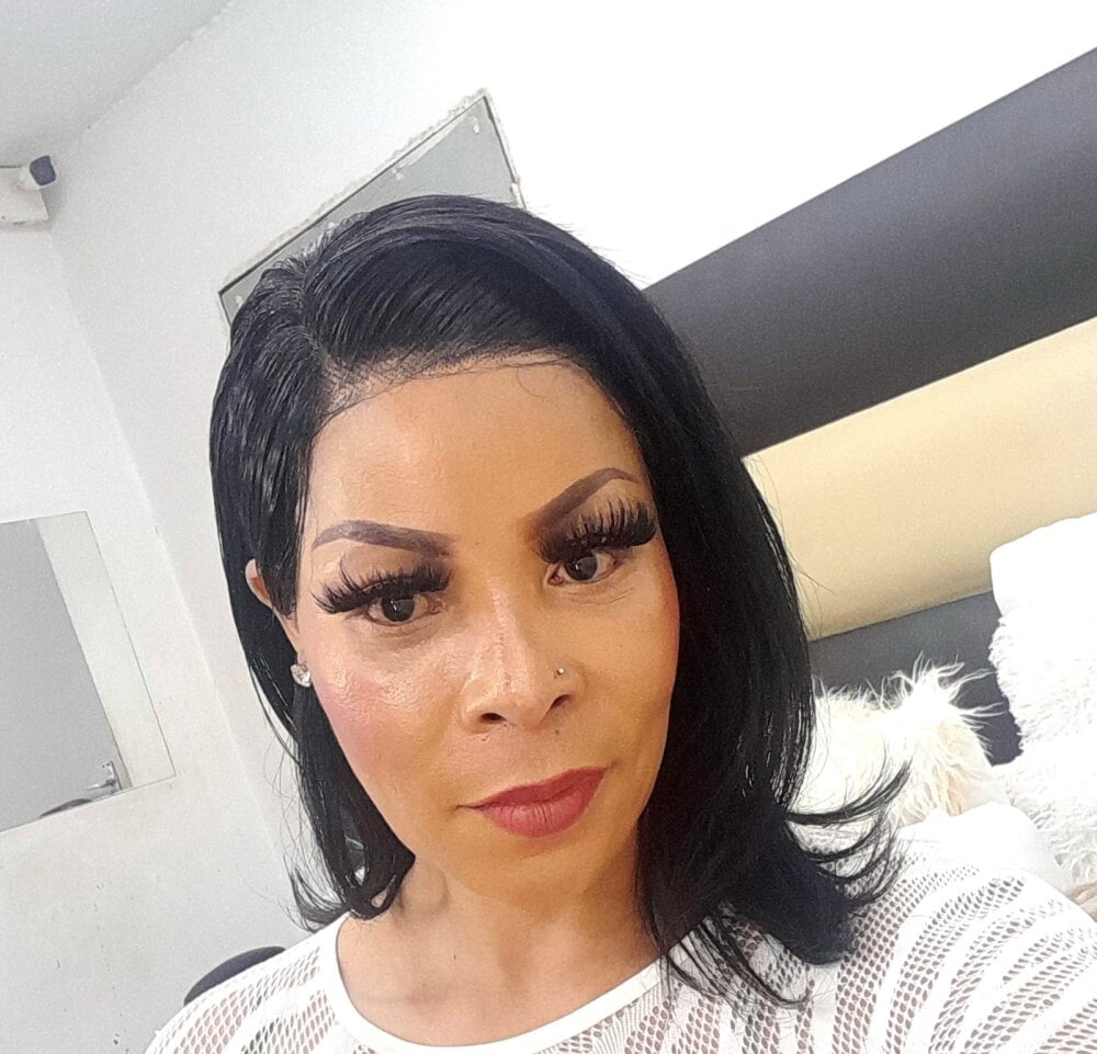 SEXYCARLITA09