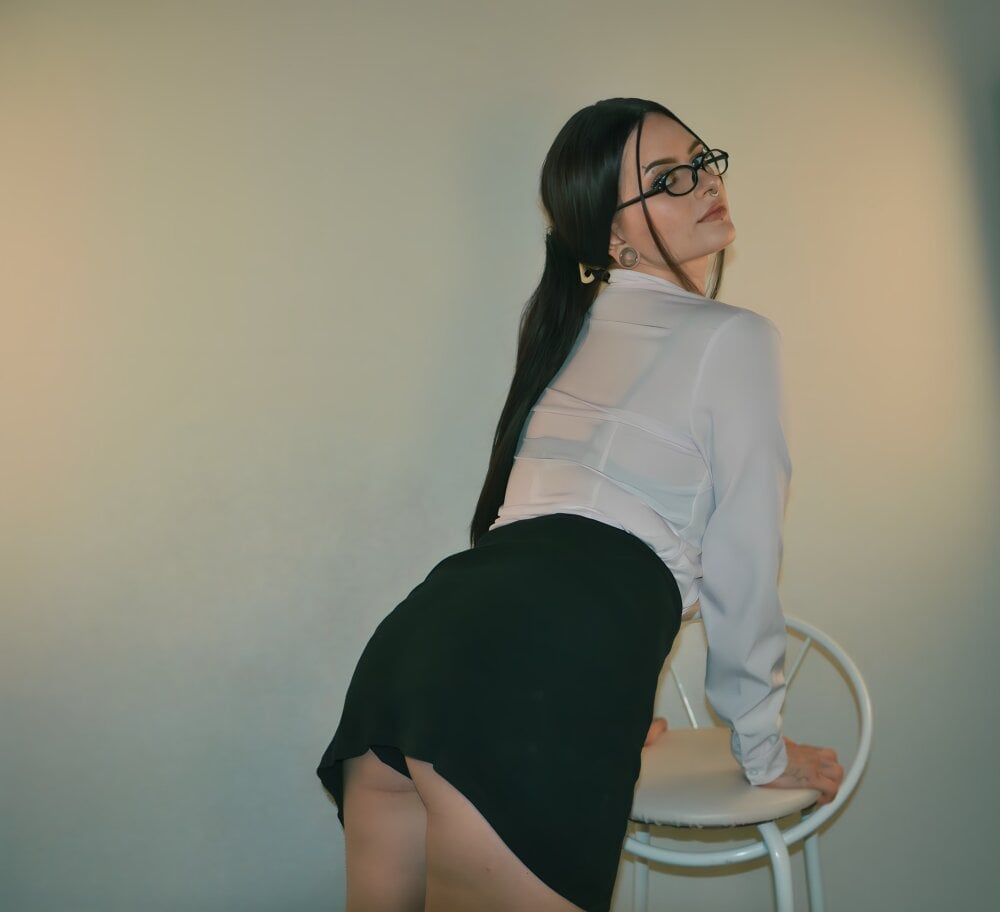 Selena____