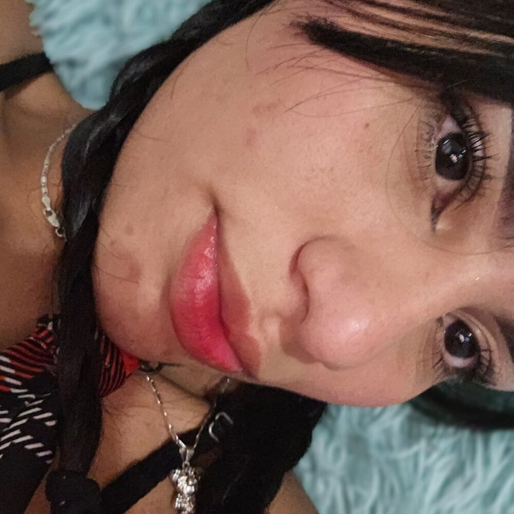 Sexyschoolgirl19
