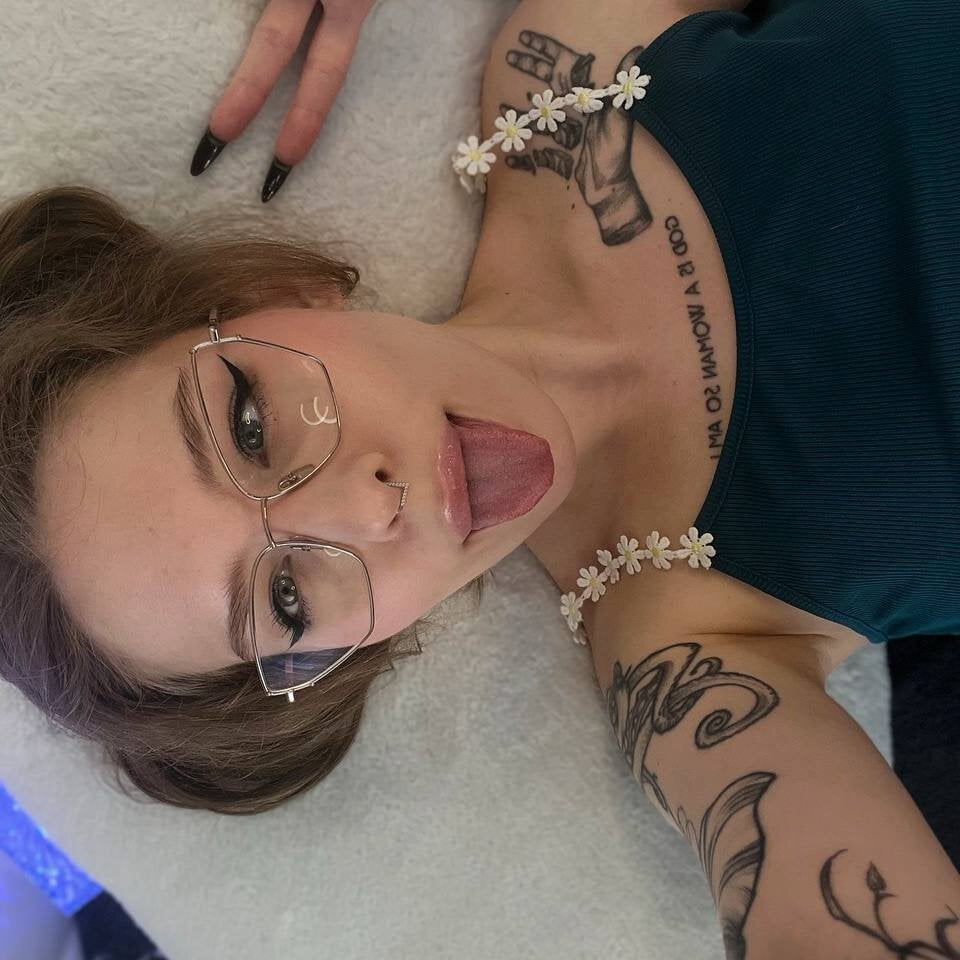 Shameles_pussy