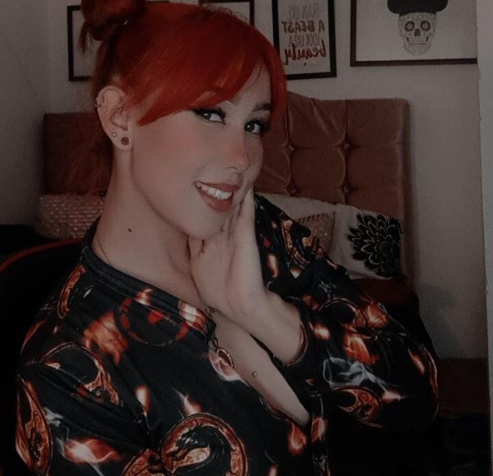 Skarlet_Adams28