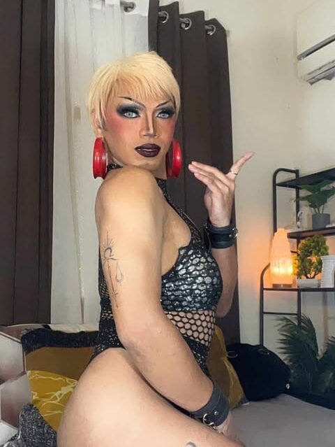SmokingDomDiva
