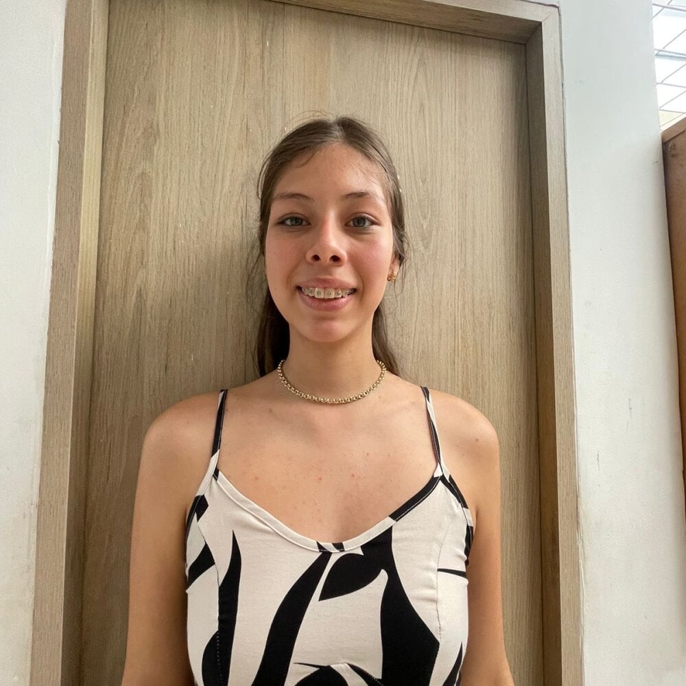 Tamaara_grey