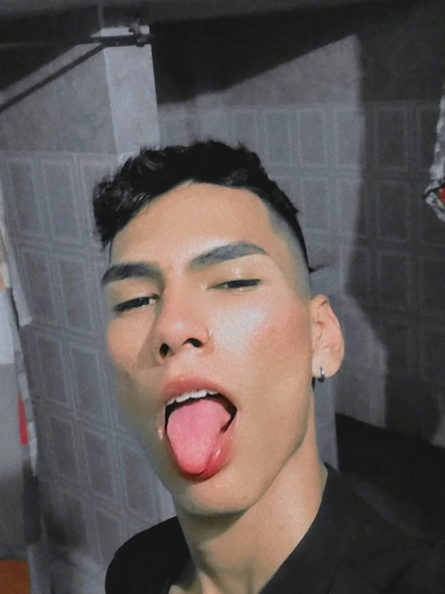 Teo_skinny