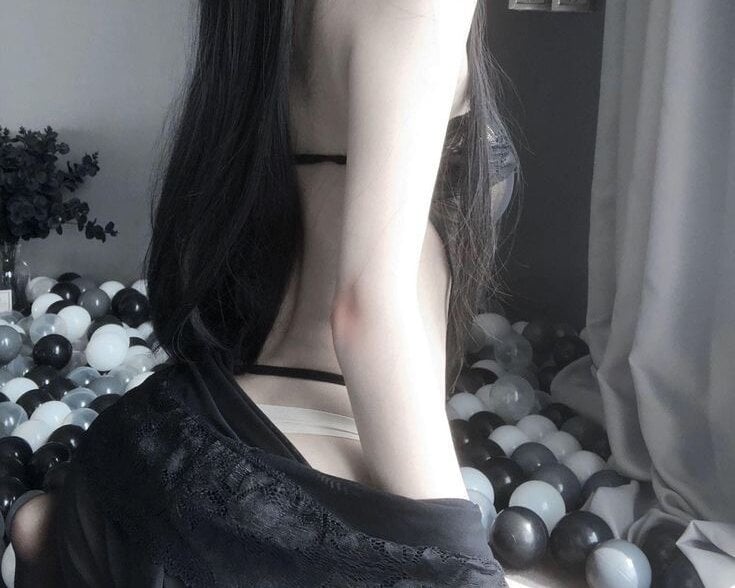 VIVIAN247