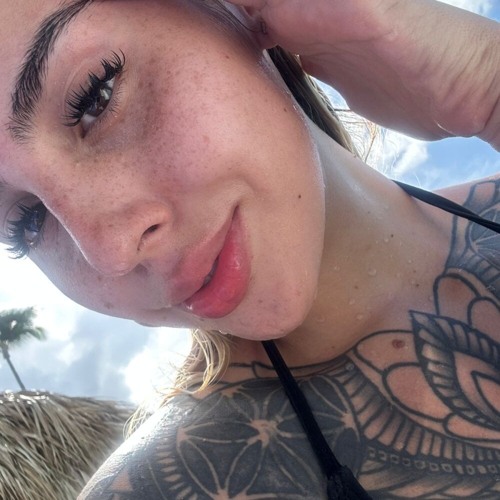 ValerieHilton