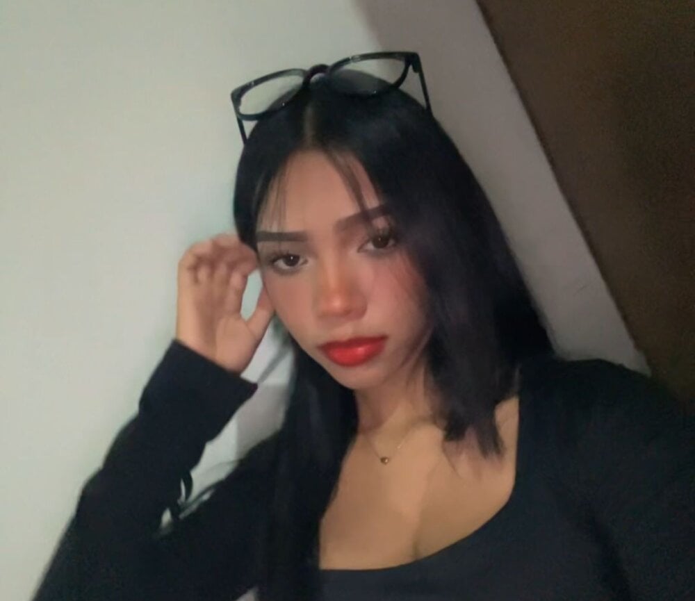 Valy_hot