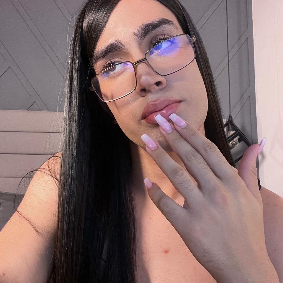 Victoriaa_Adams